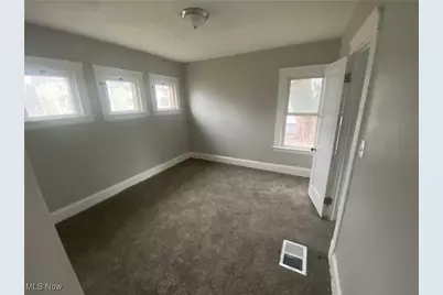 12514 Locke Avenue, Loveland, OH 44108 - Photo 7