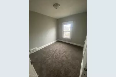 12514 Locke Avenue, Loveland, OH 44108 - Photo 17