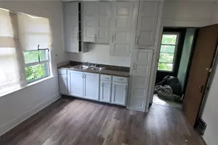 626 E 130th St, Loveland, OH 44108 - Photo 17