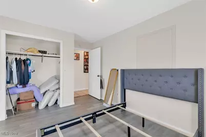 7511 Jeffries Avenue, Garfield Heights, OH 44105 - Photo 27