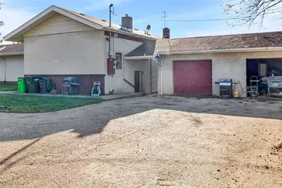 7511 Jeffries Avenue, Garfield Heights, OH 44105 - Photo 9