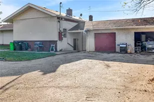 7511 Jeffries Ave, Garfield Heights, OH 44105 - Photo 9