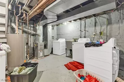 7511 Jeffries Avenue, Garfield Heights, OH 44105 - Photo 23