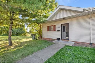 7511 Jeffries Ave, Garfield Heights, OH 44105 - Photo 3