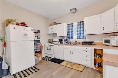 7511 Jeffries Avenue, Garfield Heights, OH 44105 - Photo 19