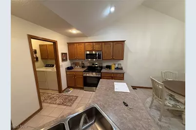 39 Village Court, Columbiana, OH 44408 - Photo 13