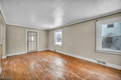 123 Ellenwood Avenue, Bedford, OH 44146 - Photo 7