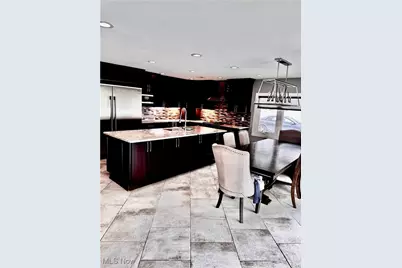 7633 Hidden Valley Drive, Kirtland, OH 44094 - Photo 9