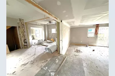 411 S Collett Street, Lima, OH 45805 - Photo 3