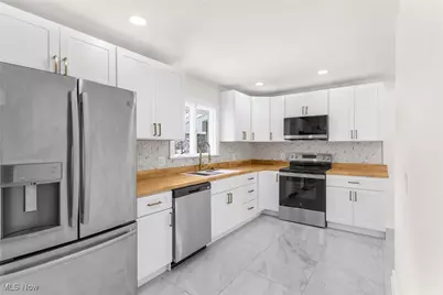 71 Hilltop Boulevard, Canfield, OH 44406 - Photo 13