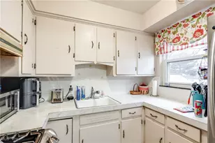 640 E Lake Ave, Barberton, OH 44203 - Photo 13