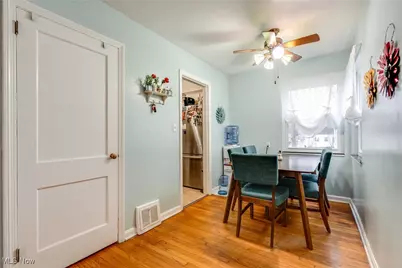 640 E Lake Avenue, Barberton, OH 44203 - Photo 9