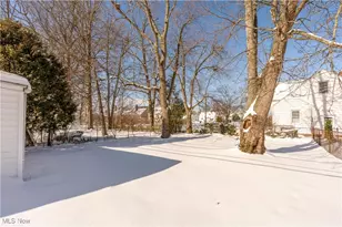 13905 Thraves Ave, Garfield Heights, OH 44125 - Photo 5
