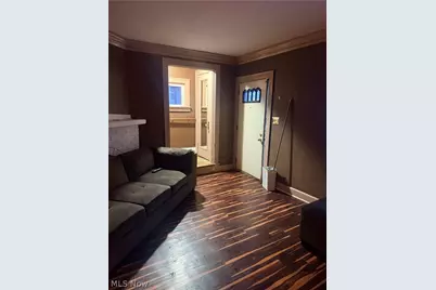 13710 Thornhurst Avenue, Garfield Heights, OH 44105 - Photo 3