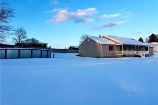 216 Benson Ln, Steubenville, OH 43952 - Photo 3