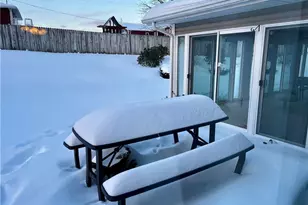 216 Benson Ln, Steubenville, OH 43952 - Photo 7