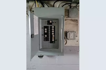 349 Comstock Court, Akron, OH 44305 - Photo 27