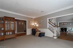 8600 Tamarack Trail, Chagrin Falls, OH 44023 - Photo 17