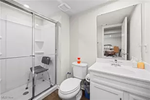 6194 James Dr, Lorain, OH 44053 - Photo 23