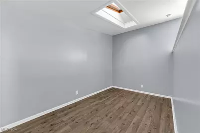 1041 W 10th Street #3, Lorain, OH 44052 - Photo 11