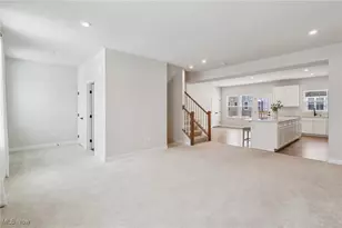 1138 Bean Ln, Akron, OH 44313 - Photo 9