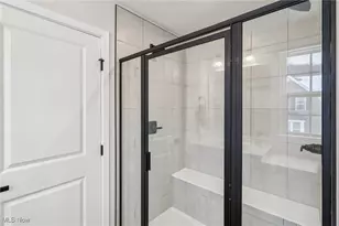 1138 Bean Ln, Akron, OH 44313 - Photo 27