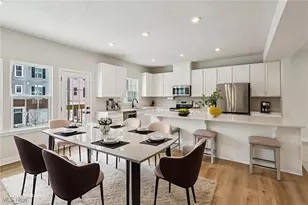 1138 Bean Ln, Akron, OH 44313 - Photo 13