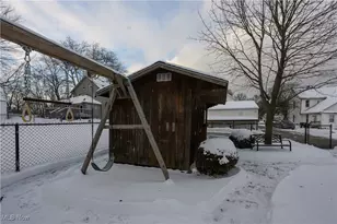 26 W Hiram St, Barberton, OH 44203 - Photo 11