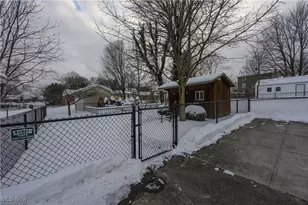 26 W Hiram St, Barberton, OH 44203 - Photo 9