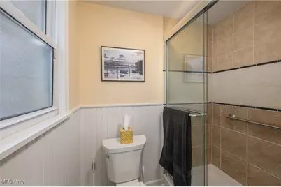 26 W Hiram Street, Barberton, OH 44203 - Photo 25