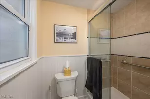 26 W Hiram St, Barberton, OH 44203 - Photo 25