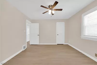 15602 Walden Avenue, Loveland, OH 44128 - Photo 17