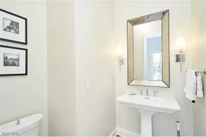 2242 Rock Creek N, Akron, OH 44333 - Photo 21