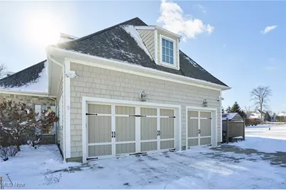 2242 Rock Creek N, Akron, OH 44333 - Photo 37