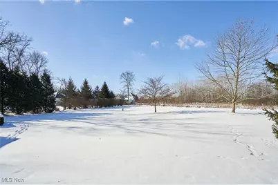 2242 Rock Creek N, Akron, OH 44333 - Photo 9