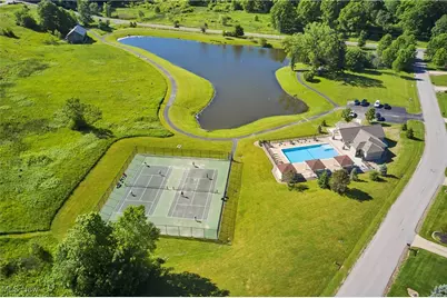 2242 Rock Creek N, Akron, OH 44333 - Photo 39