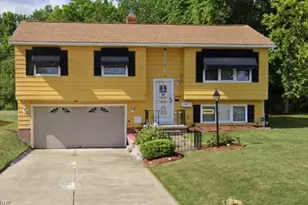 24880 Ridgeline Dr, Huber Heights, OH 44146 - Photo 1