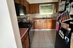 24880 Ridgeline Dr, Huber Heights, OH 44146 - Photo 9