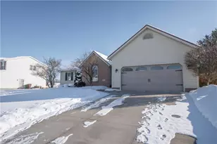 789 Meadow View Dr NW, Canal Fulton, OH 44614 - Photo 37