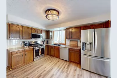 7795 Campton Circle NW, North Canton, OH 44720 - Photo 13