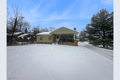 1915 E Wallings Road, Grandview Heights, OH 44147 - Photo 5