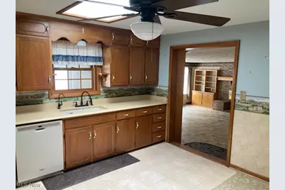 1184 Dawn Drive NE, New Philadelphia, OH 44663 - Photo 13