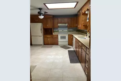 1184 Dawn Drive NE, New Philadelphia, OH 44663 - Photo 11