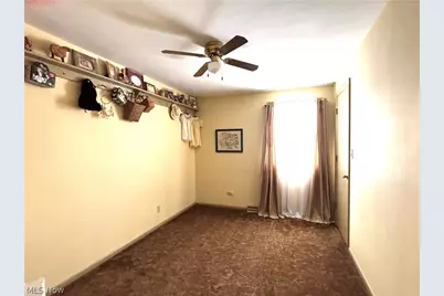 383 Edgewood Court, Columbiana, OH 44408 - Photo 29