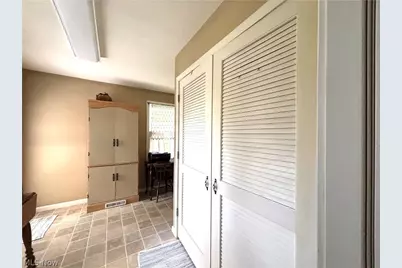 383 Edgewood Court, Columbiana, OH 44408 - Photo 31