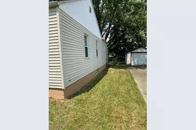 852 Marmion Avenue, Youngstown, OH 44502 - Photo 17