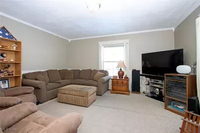 435 Locust Street S, Canal Fulton, OH 44614 - Photo 5