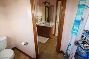 7245 Jimmie St SW, Massillon, OH 44646 - Photo 29