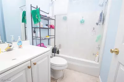 1138 Ledgestone Drive, Wadsworth, OH 44281 - Photo 11