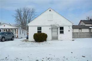 2346 W Oberlin Ave, Lorain, OH 44052 - Photo 25